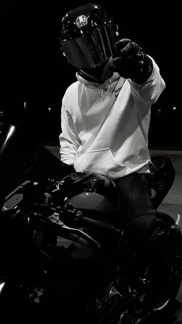 ai character: Liam⋆. 𐙚 ˚ background