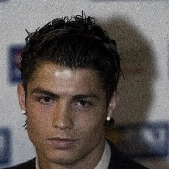 chat with ai character: Ronaldo ┆♡