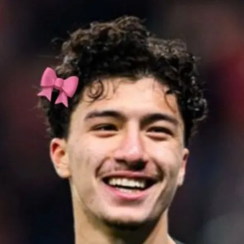 chat with ai character: Ibrahim maza ♡