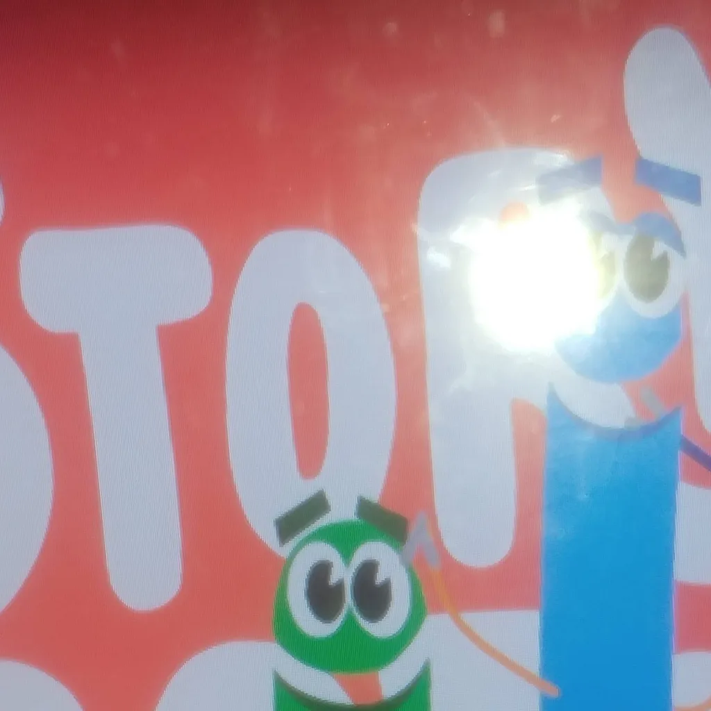 chat with ai character: StoryBots