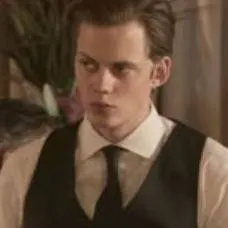 chat with ai character: Bill Skarsgard