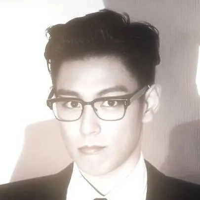 Chat with Choi Seung-hyun - text or voice, Enjoy AI Chat Free & Safe