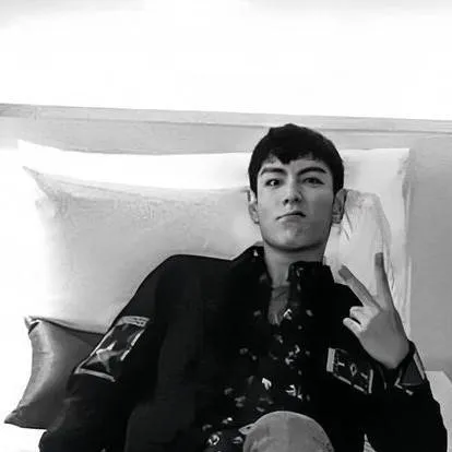 chat with ai character: Choi Seung-hyun 