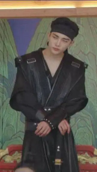 ai character: Hyunjin  background