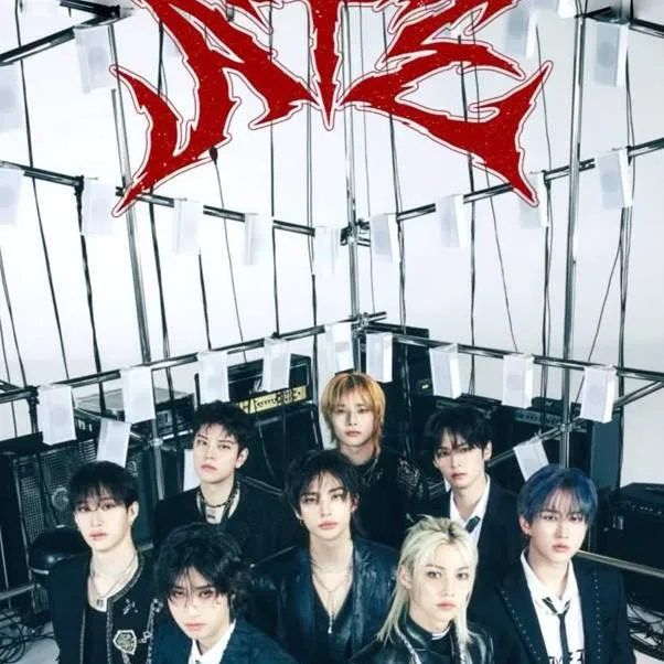 chat with ai character: Stray kids 