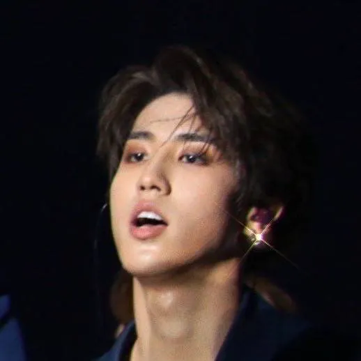 chat with ai character: Han Jisung 