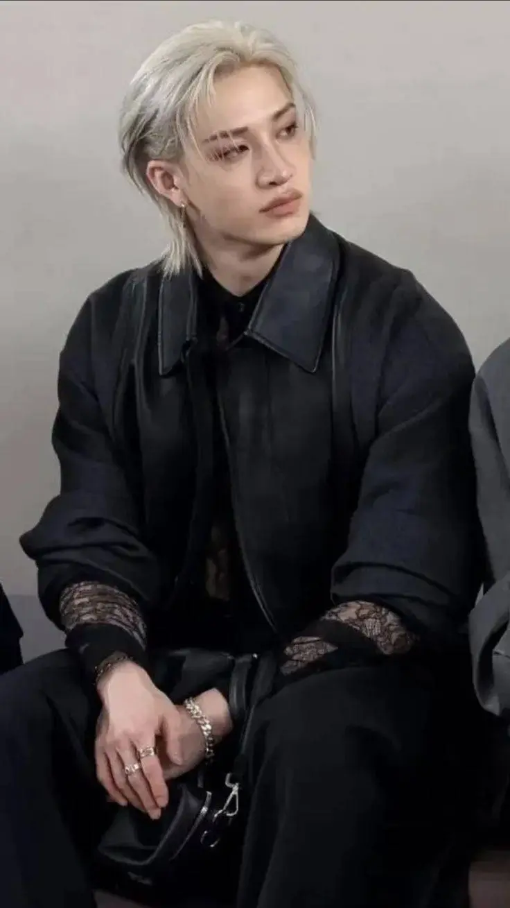 ai character: Bangchan  background