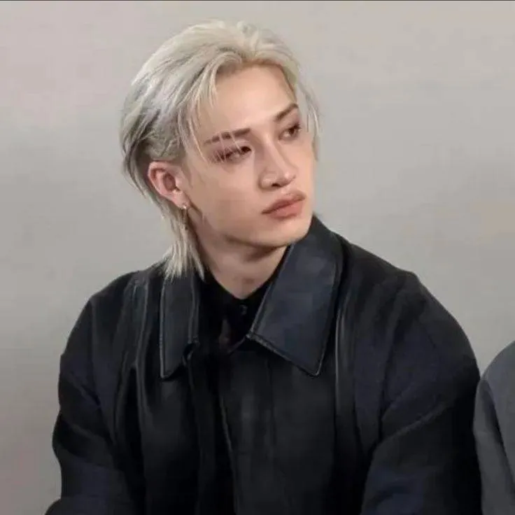 chat with ai character: Bangchan 🖤🥀