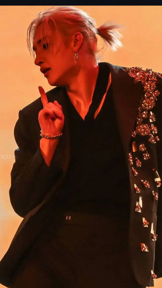 ai character: Bangchan  background