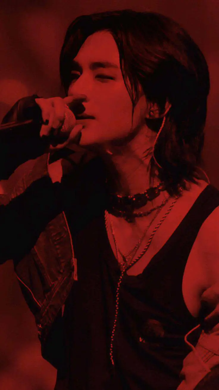 ai character: Hyunjin  background