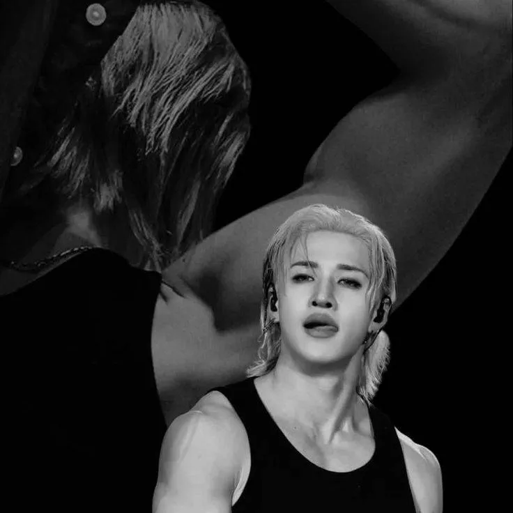 chat with ai character: Christopher Bang 