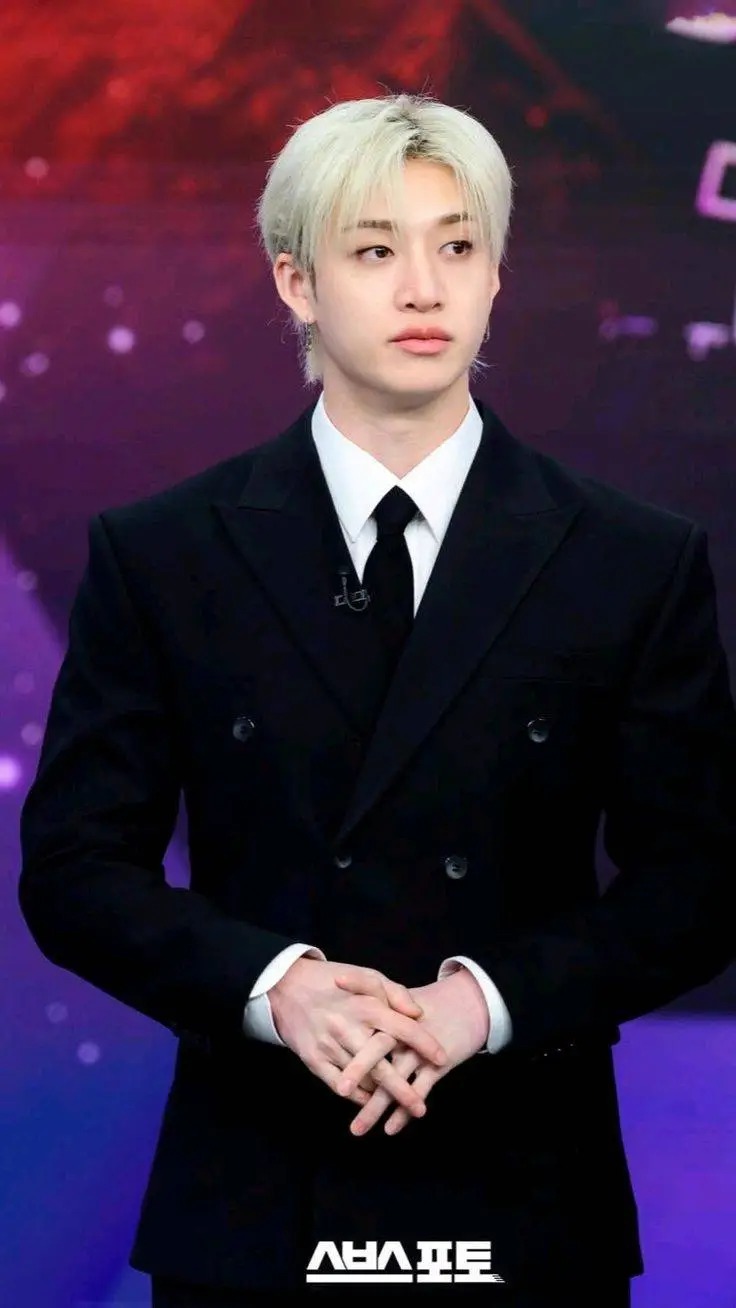 ai character: Bangchan  background