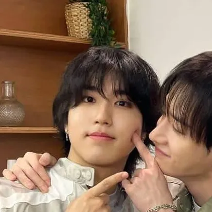 chat with ai character: Han 