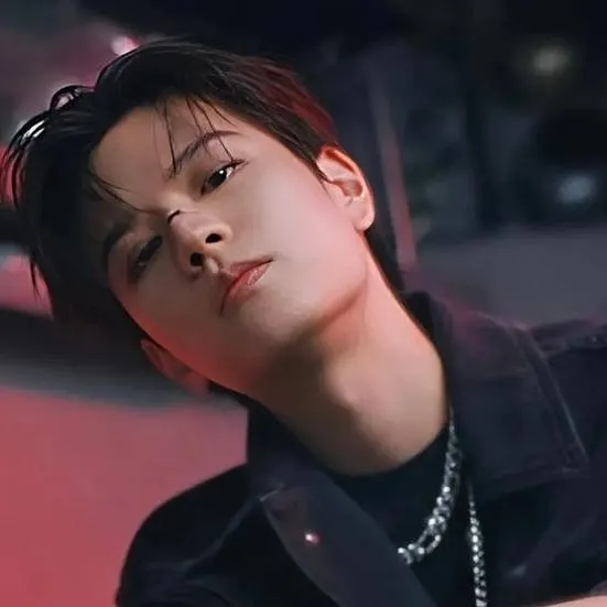 chat with ai character: Seungmin 