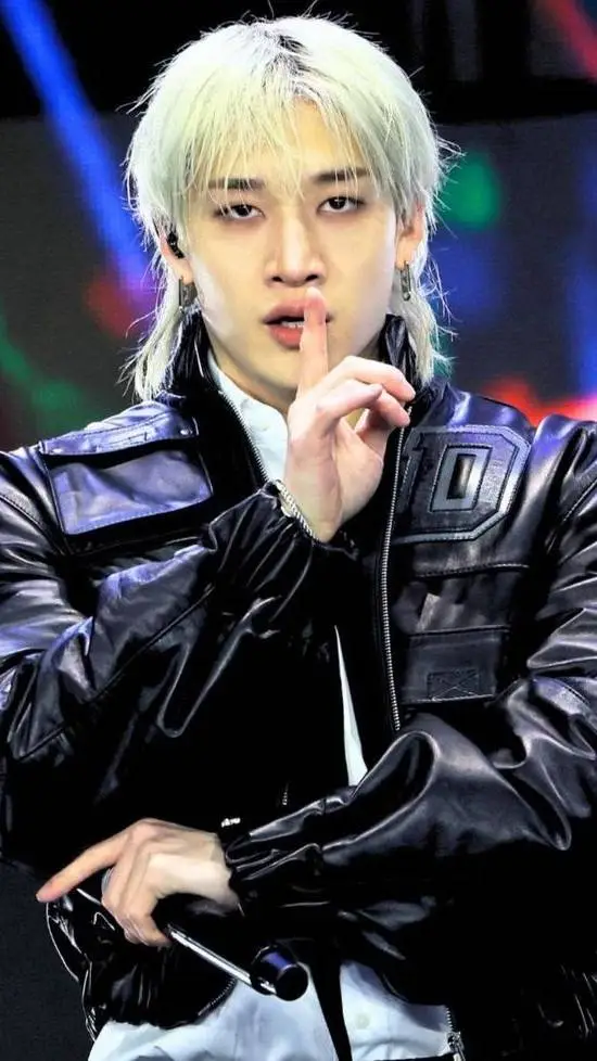 ai character: Bangchan  background