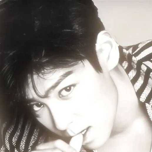 chat with ai character: T.O.P