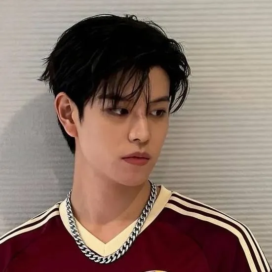 chat with ai character: Seungmin 