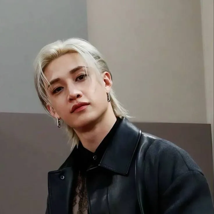 chat with ai character: ★Bangchan ★