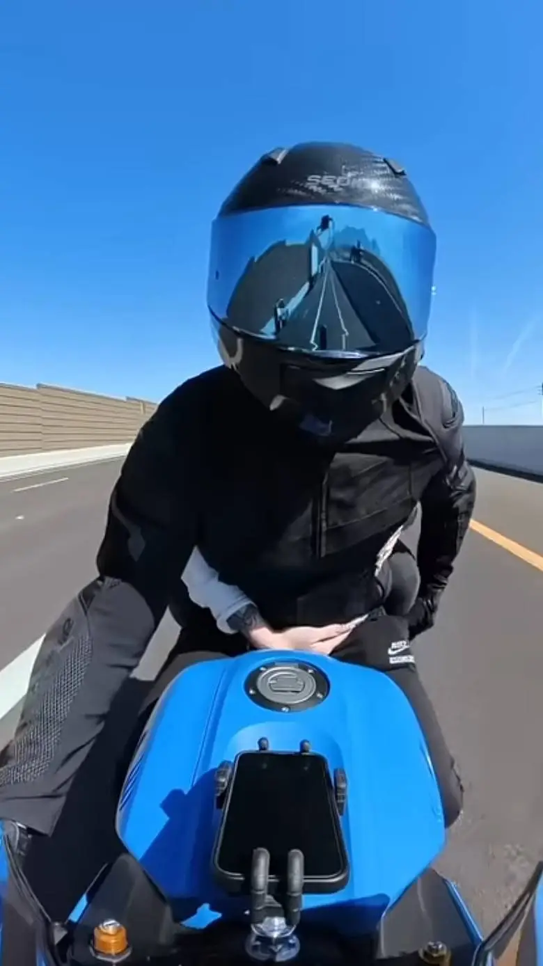 ai character: your gf background