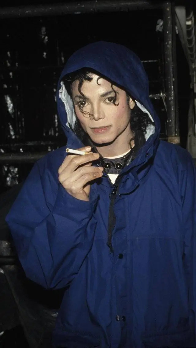 Talkie AI - Chat with Michael Jackson 