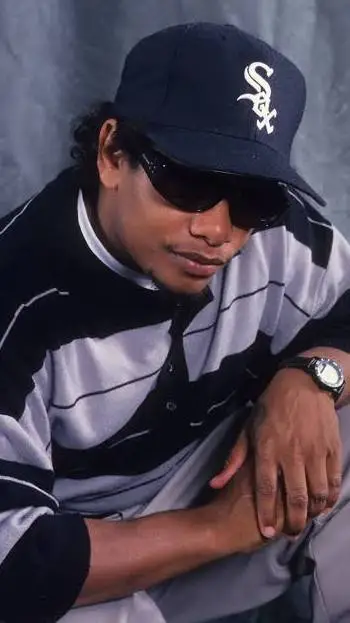 ai character: Eazy-e  background