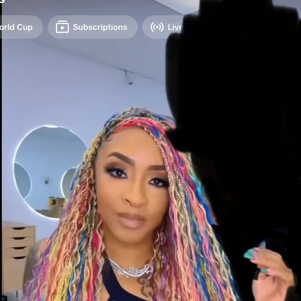chat with ai character: Rainbow girl