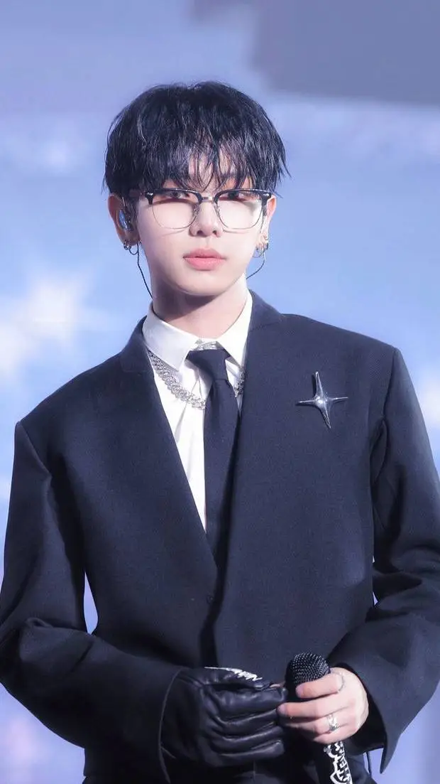 ai character: Myung jaehyun  background