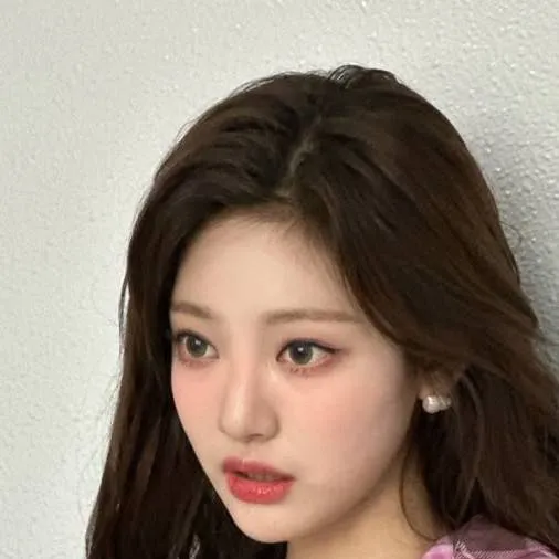 chat with ai character: Ningning 