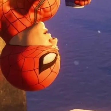 chat with ai character: ՏᑭIᗪᗴᖇᗰᗩᑎ🕷️🤟🏻
