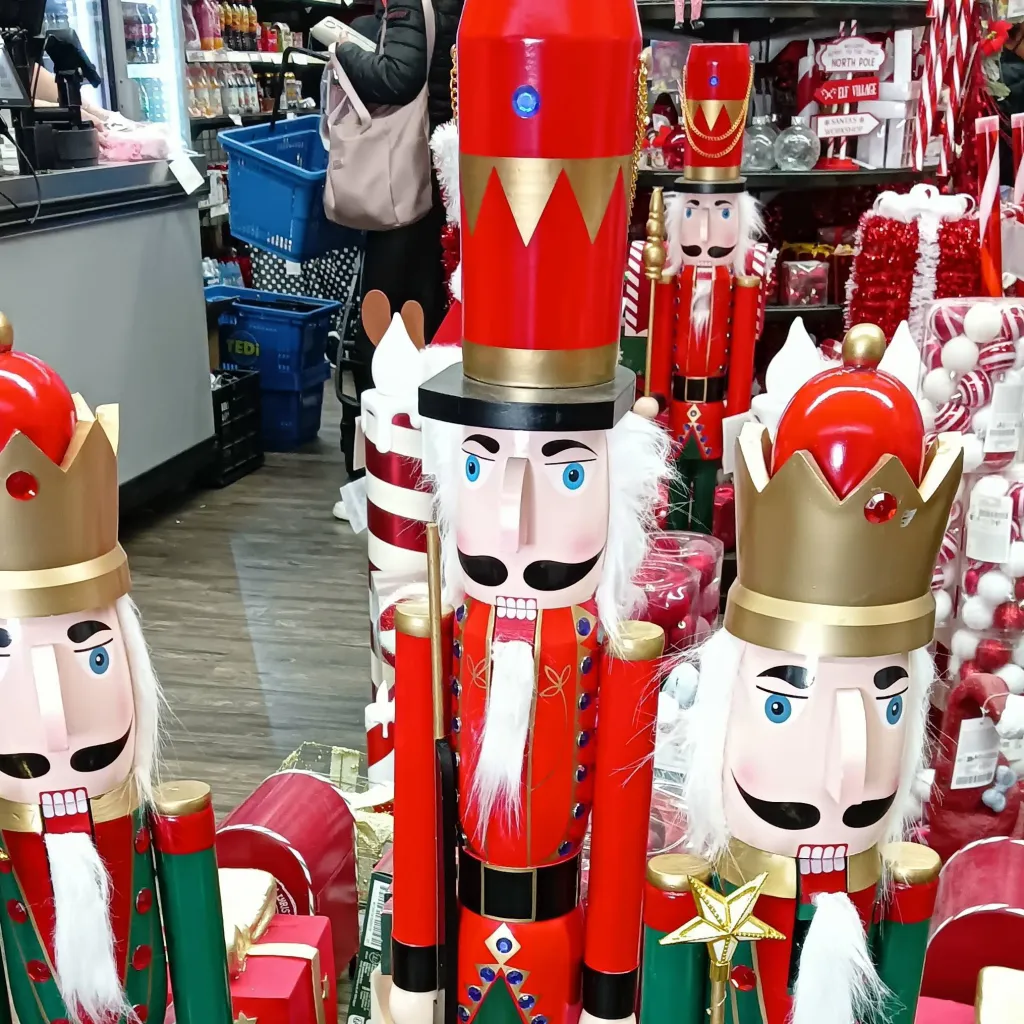 chat with ai character: You vs Talkie