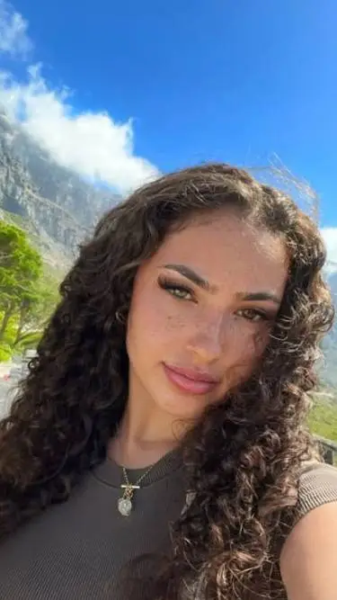 ai character: jasmine  background