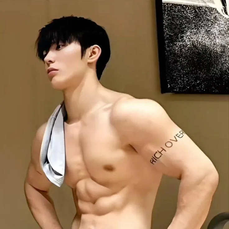 chat with ai character: xander