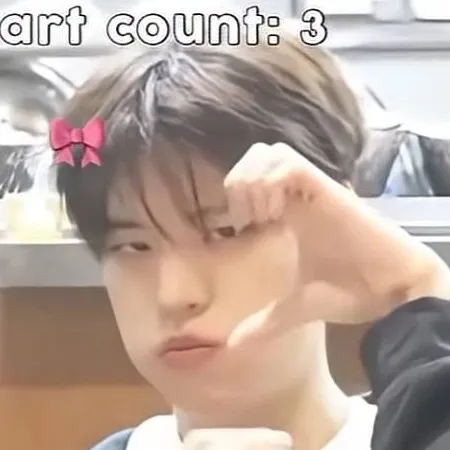 chat with ai character: stray kids