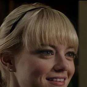 chat with ai character: Gwen