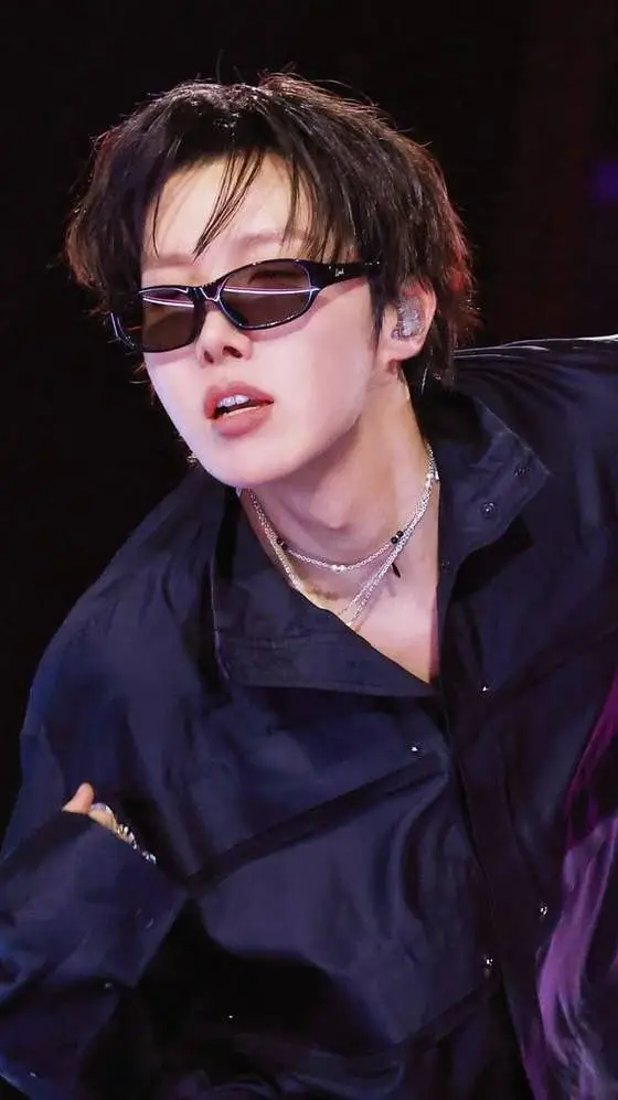 ai character: J-Hope background