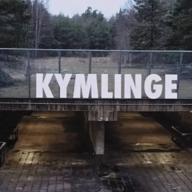 chat with ai character: Ghotstation