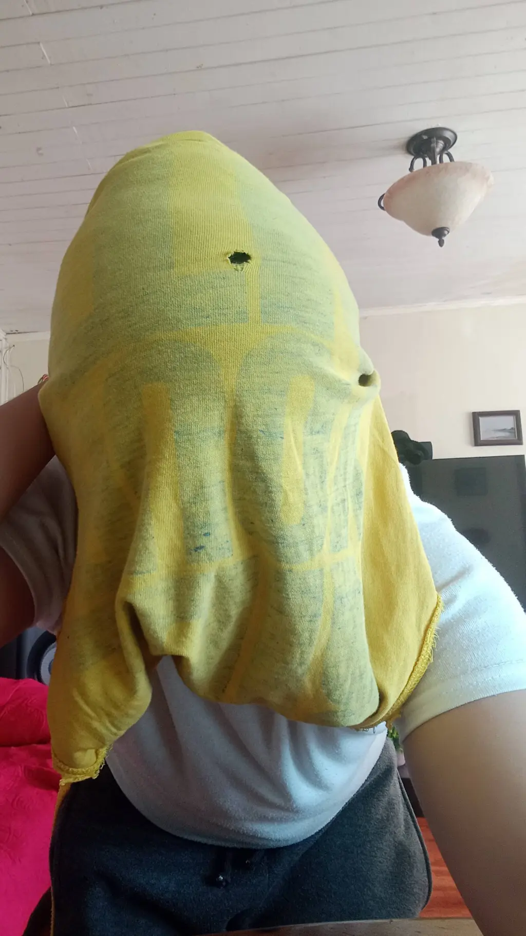 Talkie AI - Chat with yellow girl