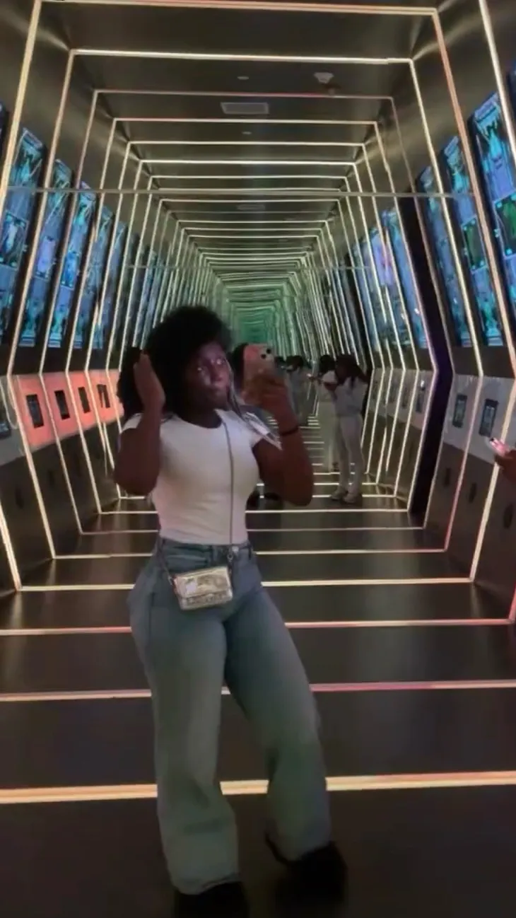 ai character: elissa background