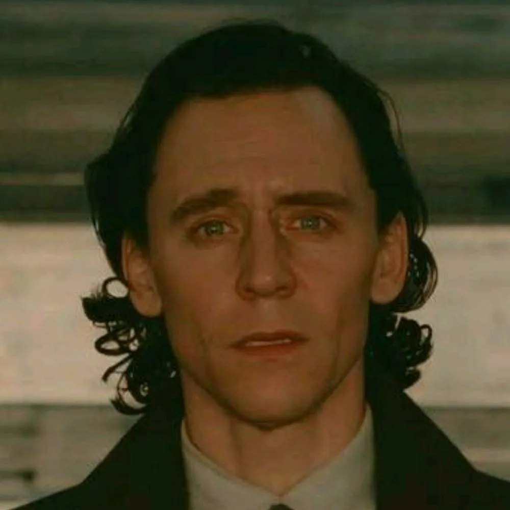 chat with ai character: Loki L.
