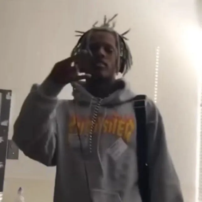 chat with ai character: Xxxtentacion