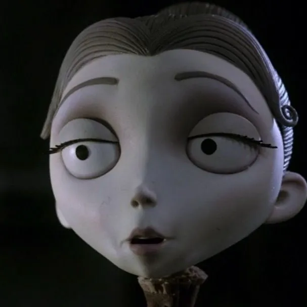 chat with ai character: Victoria Everglot