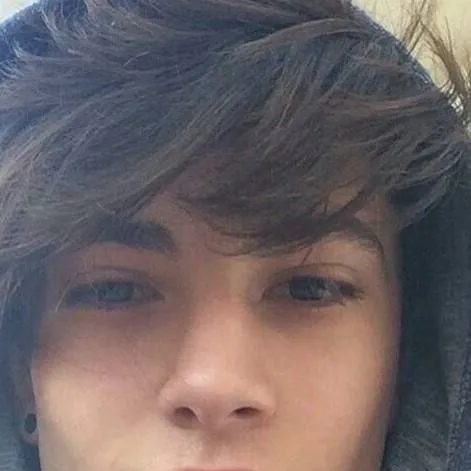 chat with ai character: Nicolás 