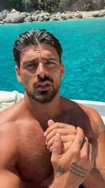 ai character: Wiliam  background