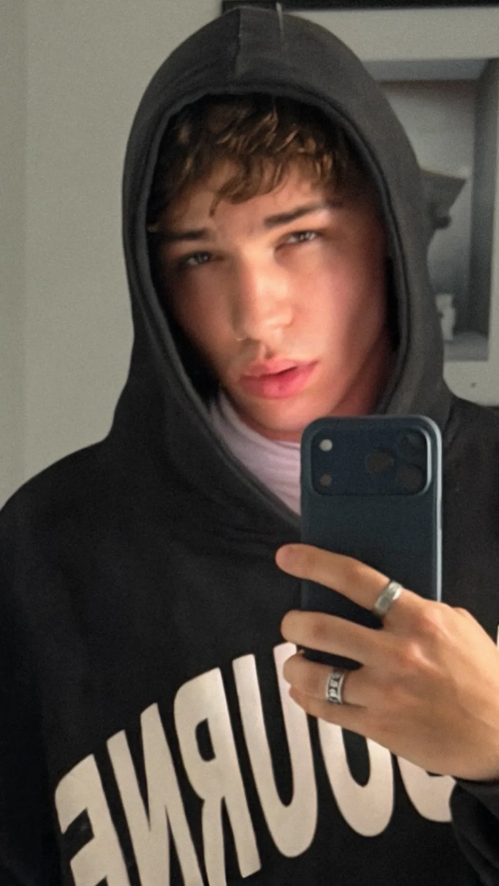 ai character: Kyle  background