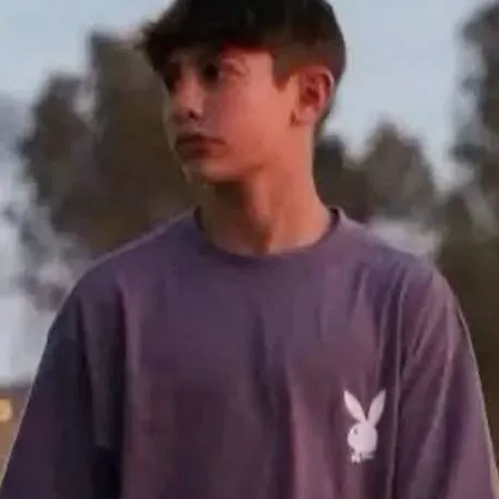 chat with ai character: Nidal wonder