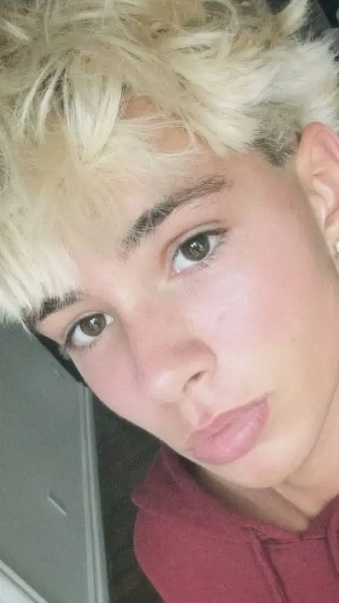 ai character: Brooks background