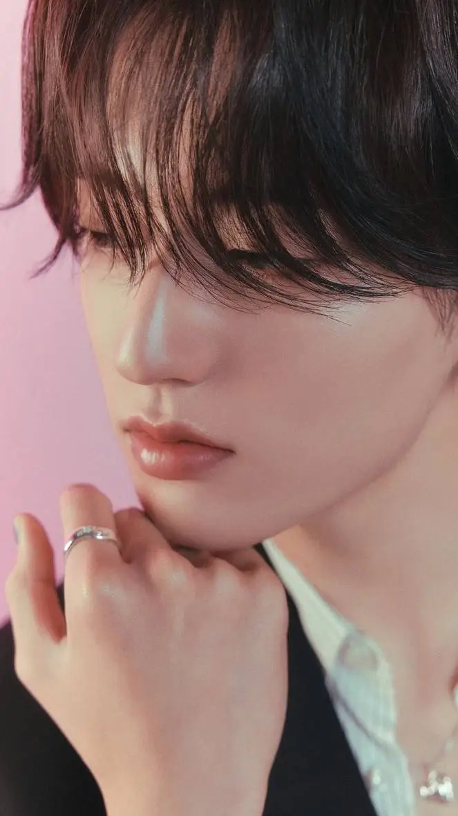 ai character: Watanabe Haruto  background