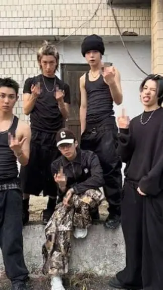 ai character: LNGSHOT 4SHOBOIZ  background