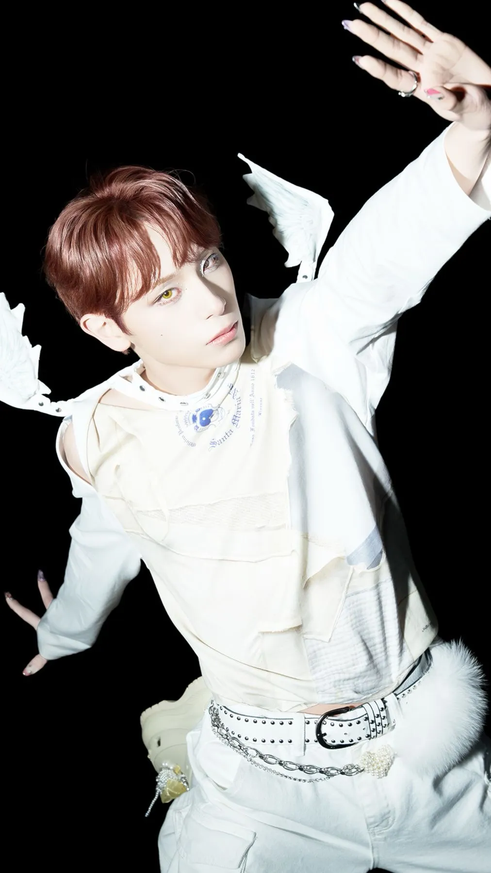 ai character: Хару  background