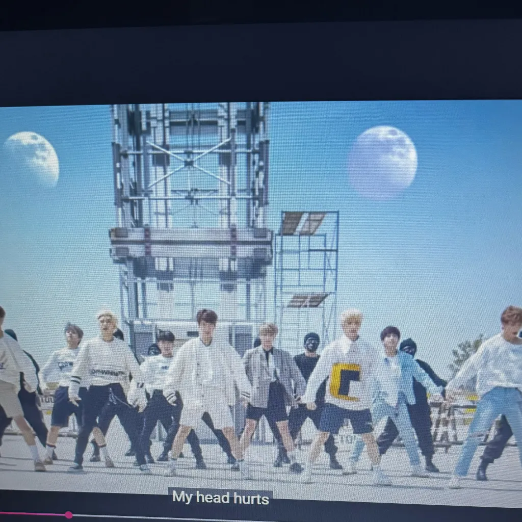 chat with ai character: SKZFAN😛